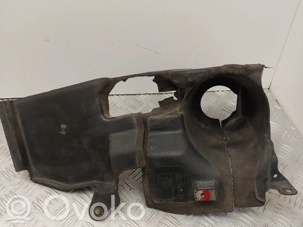 BMW 5 E60 E61 Ohjauspyörän pylvään verhoilu 