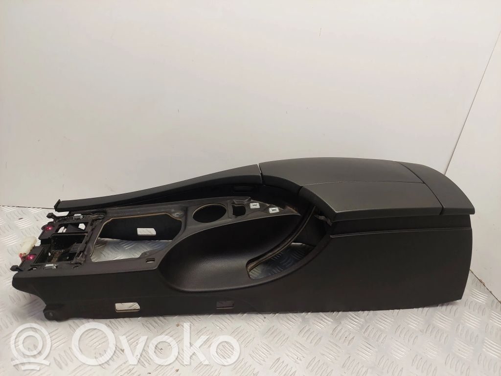 Elkoņa balsts   7034086,060013,72758413