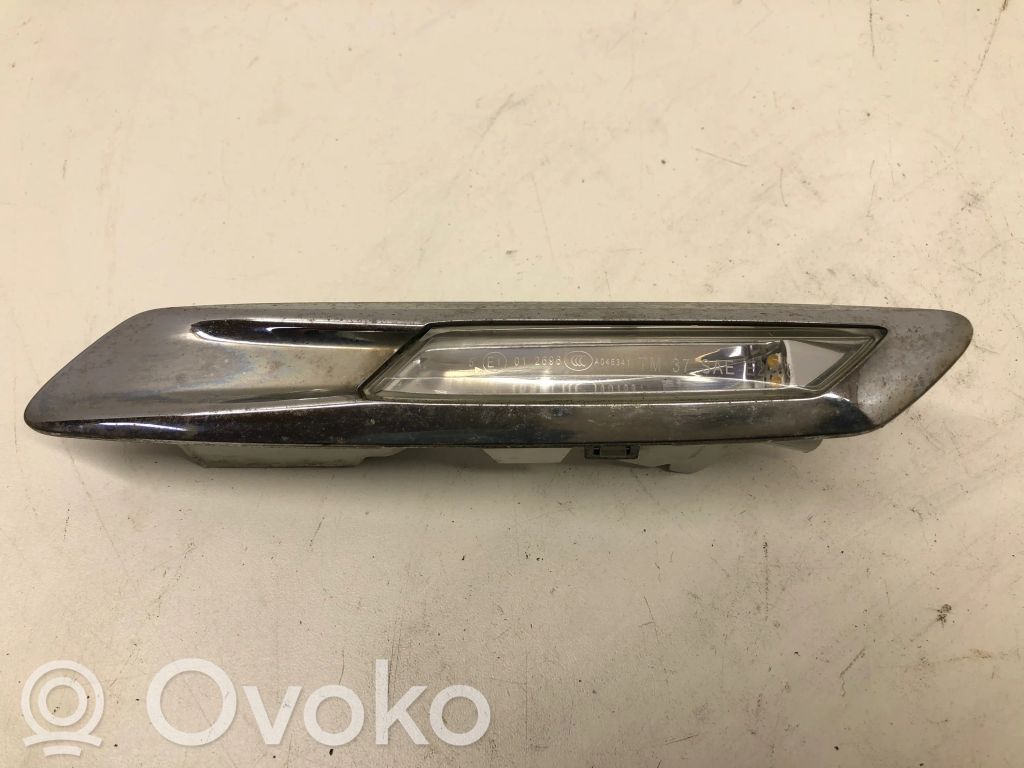 BMW 5 F10 F11 Front fender indicator light 