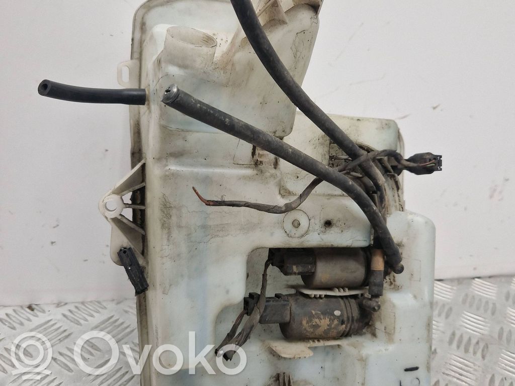 BMW 5 E60 E61 Windshield washer fluid reservoir/tank 