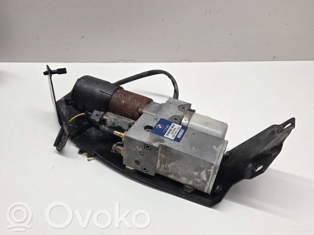 BMW 5 E60 E61 Tailgate hydraulic pump motor 