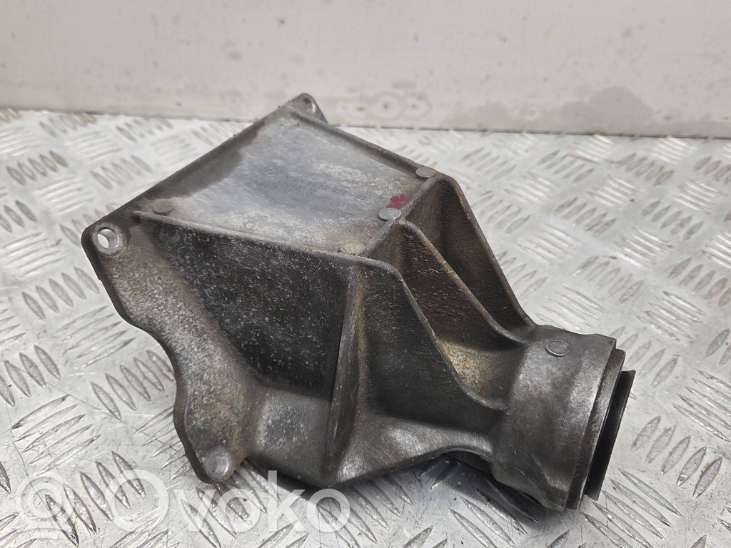 BMW 5 E60 E61 Driveshaft support bearing bracket 