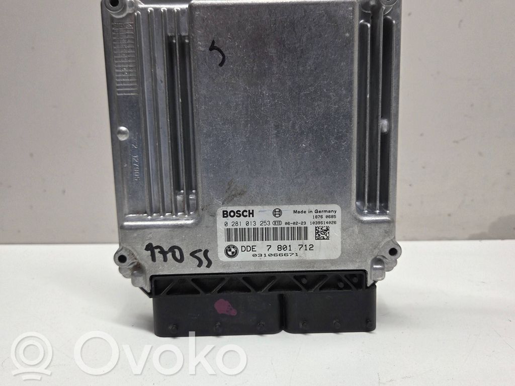 BMW 5 E60 E61 Engine control unit/module 