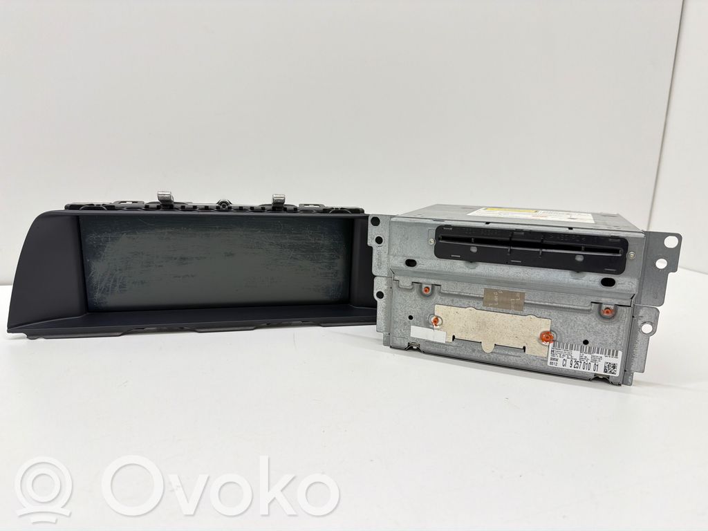 Panel / Radioodtwarzacz CD/DVD/GPS   023377811185,9257010