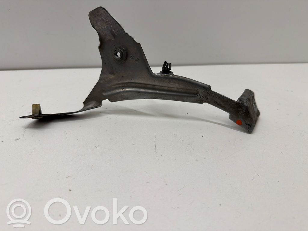 BMW 5 E60 E61 Fender mounting bracket 