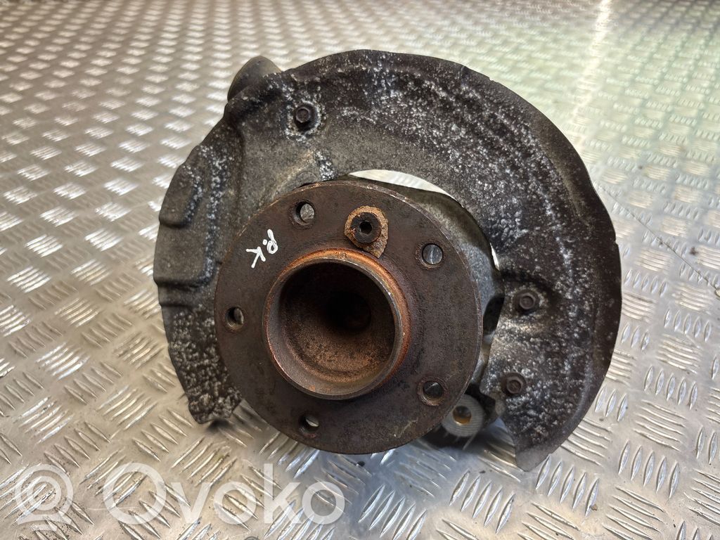 Front wheel hub   6764443,12201210