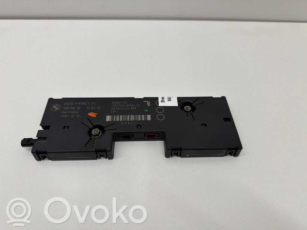 BMW 3 E90 E91 Antenos stiprintuvas 