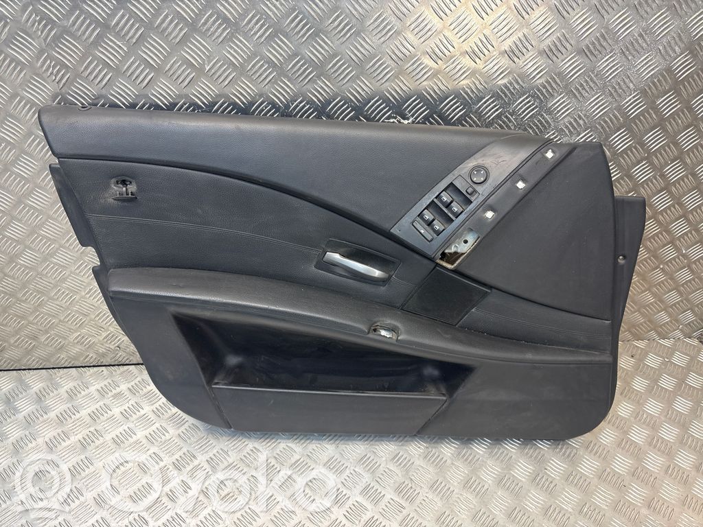 BMW 5 E60 E61 Apmušimas priekinių durų (obšifke) 