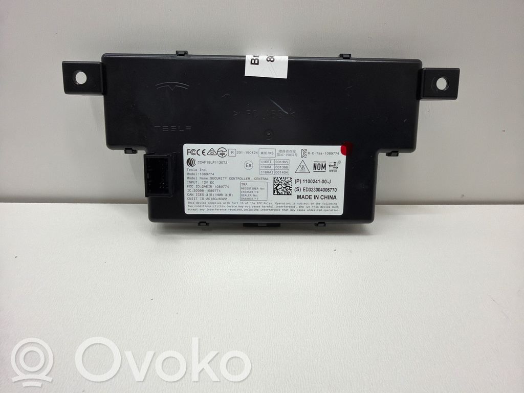 Tesla Model Y Door central lock control unit/module 