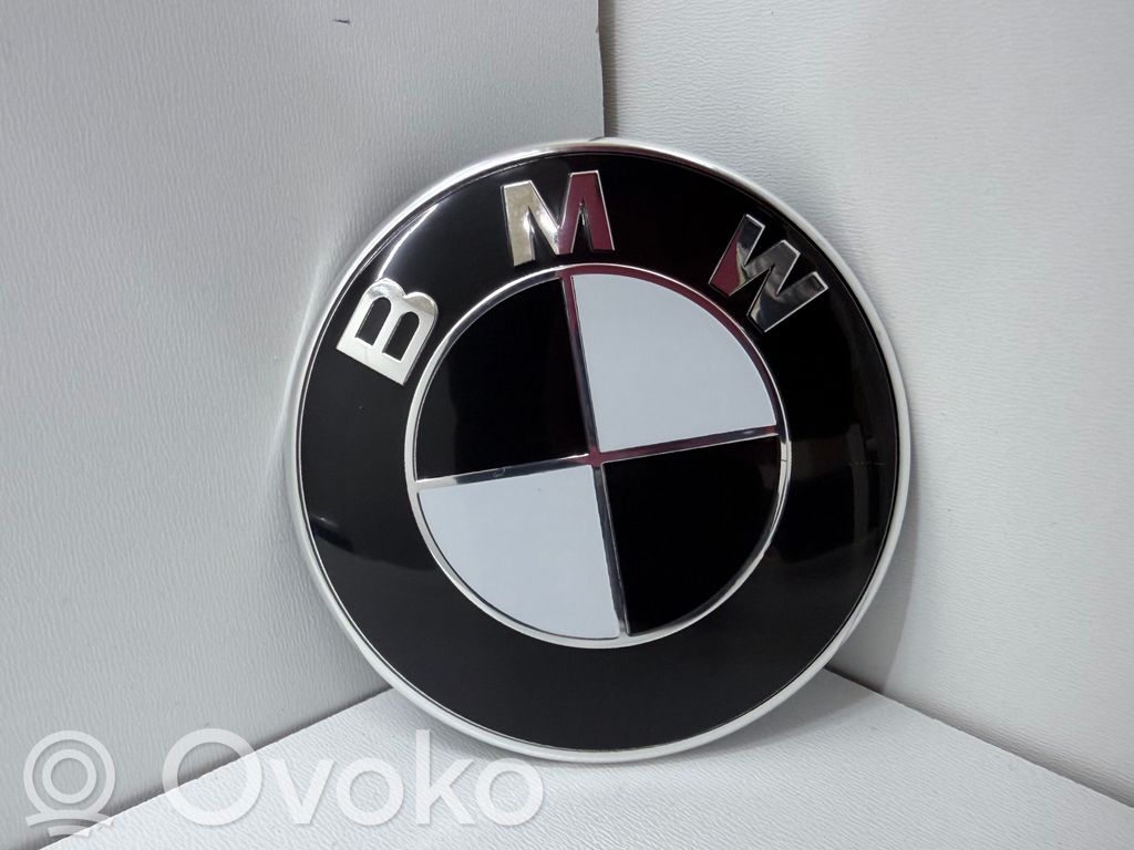 BMW 3 E90 E91 Emblemat / Znaczek 