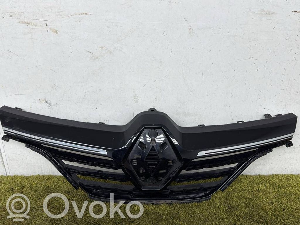 Renault Megane IV Rejilla superior del radiador del parachoques delantero 