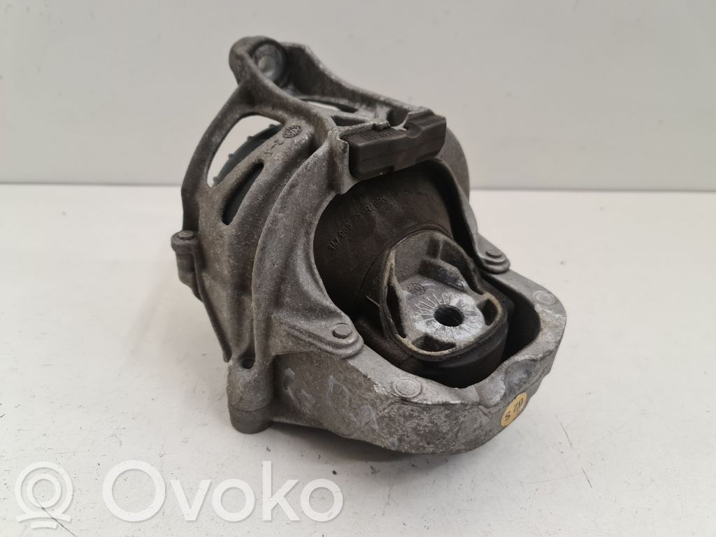 Audi Q7 4M Engine mount bracket 