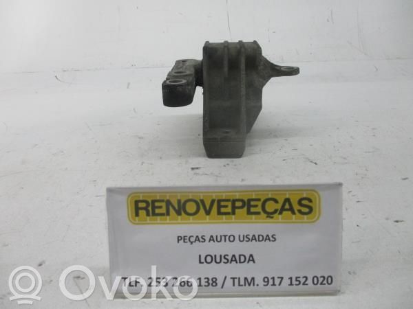 Engine mount bracket   DTO,21044613
