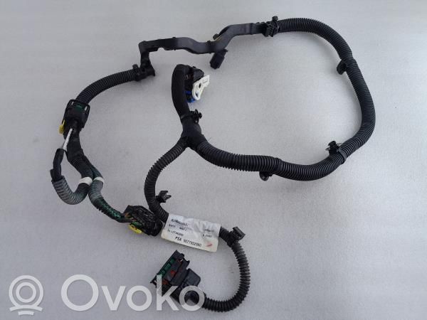 Peugeot 208 I Dzinēja vadu instalācija 
