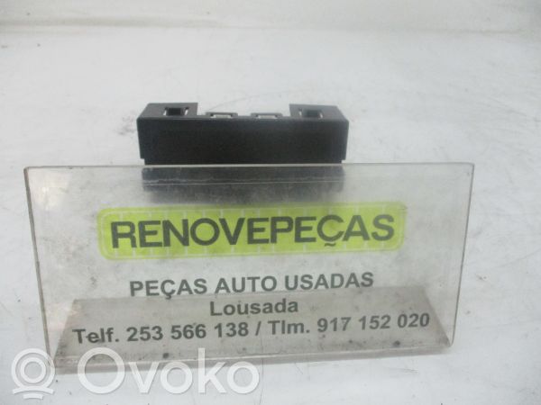 Renault Megane II Monitor / wyświetlacz / ekran 