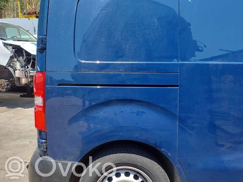 Panel lateral trasero