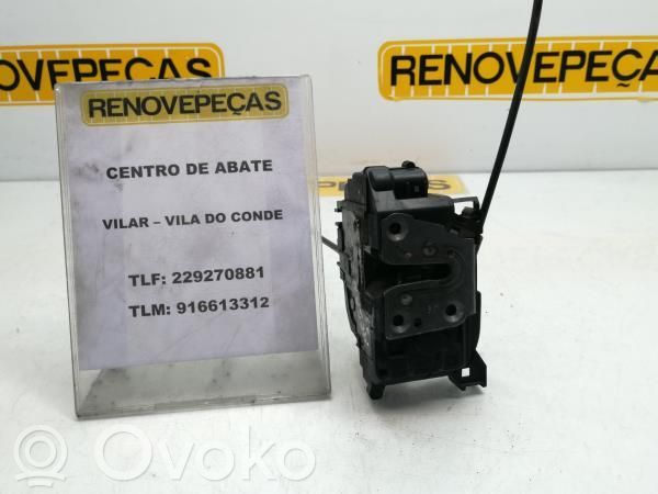 Renault Clio III Galinių durų spyna 