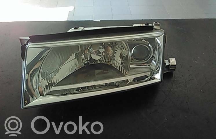 Skoda Octavia Mk1 (1U) Headlight/headlamp 