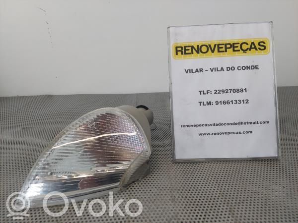 Renault Laguna I Front bumper turn signal 
