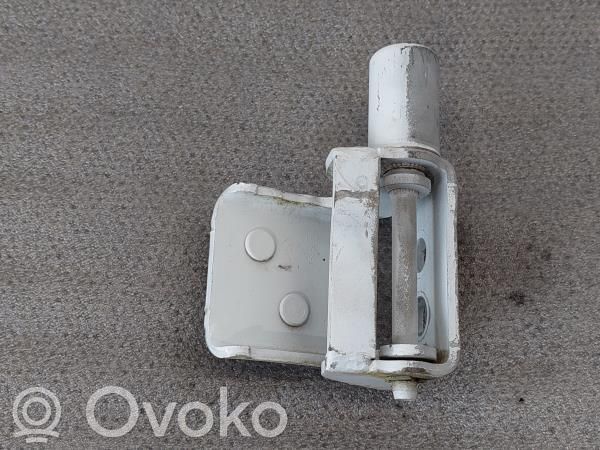 Renault Clio III Rear door upper hinge 