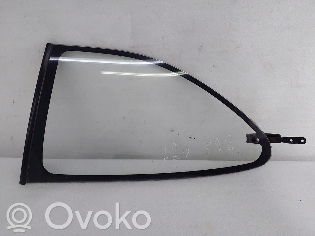 Vidrio lateral trasero   43R00033