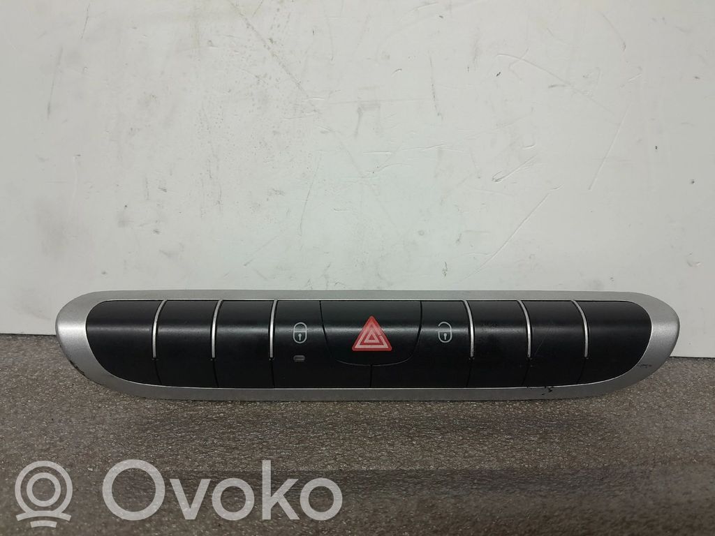 Smart ForTwo II Hazard light switch 