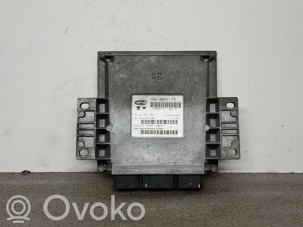 Peugeot 206 CC Engine control unit/module 