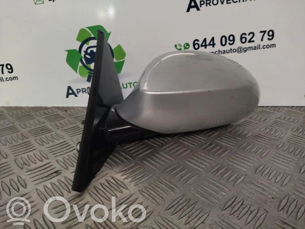 BMW 1 E81 E87 Front door electric wing mirror 