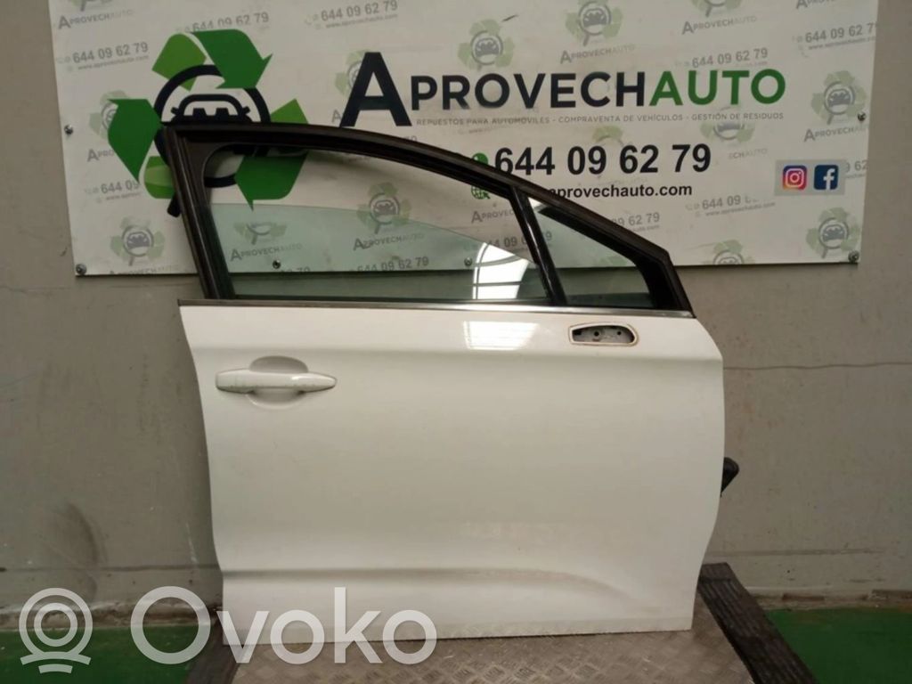 Citroen C4 I Puerta delantera 