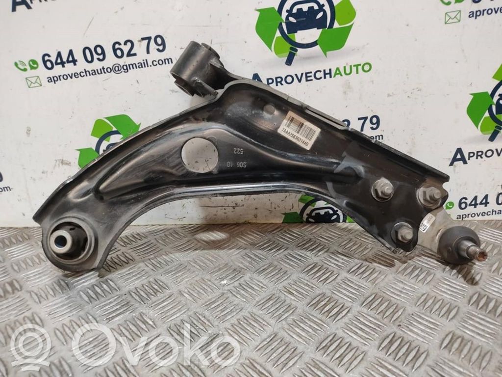 Peugeot 3008 I Front lower control arm/wishbone 