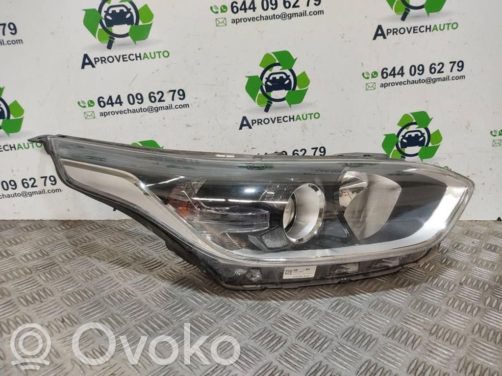 KIA Ceed Headlight/headlamp 