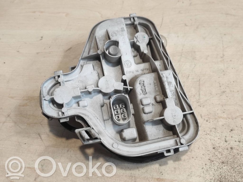 Audi A3 S3 8P Takavalon polttimon suojan pidike 
