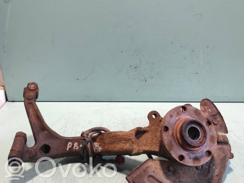 Volkswagen PASSAT B5.5 Cubo de rueda delantera 