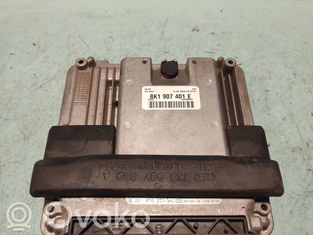 Audi A5 8T 8F Engine control unit/module 