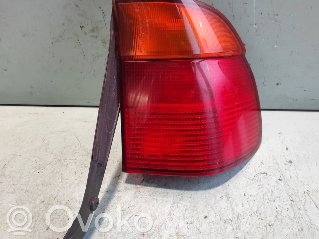 BMW 5 E39 Galinis žibintas kėbule 