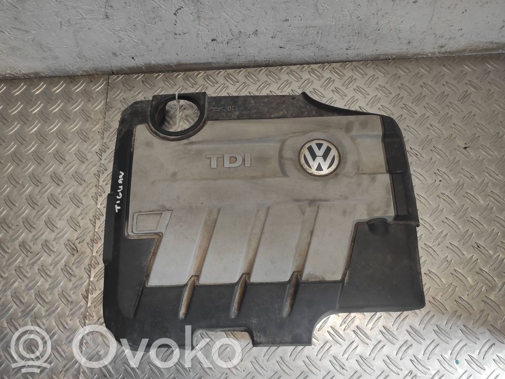 Volkswagen Tiguan Engine cover (trim) 