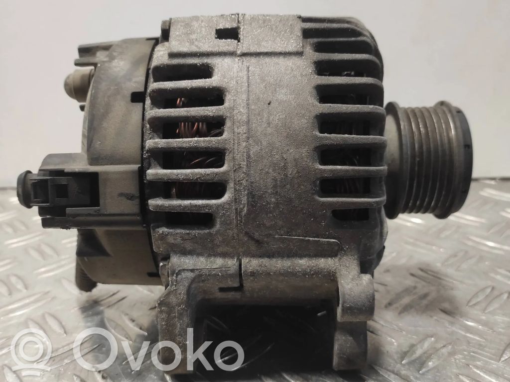 Audi A4 S4 B7 8E 8H Ģenerators 