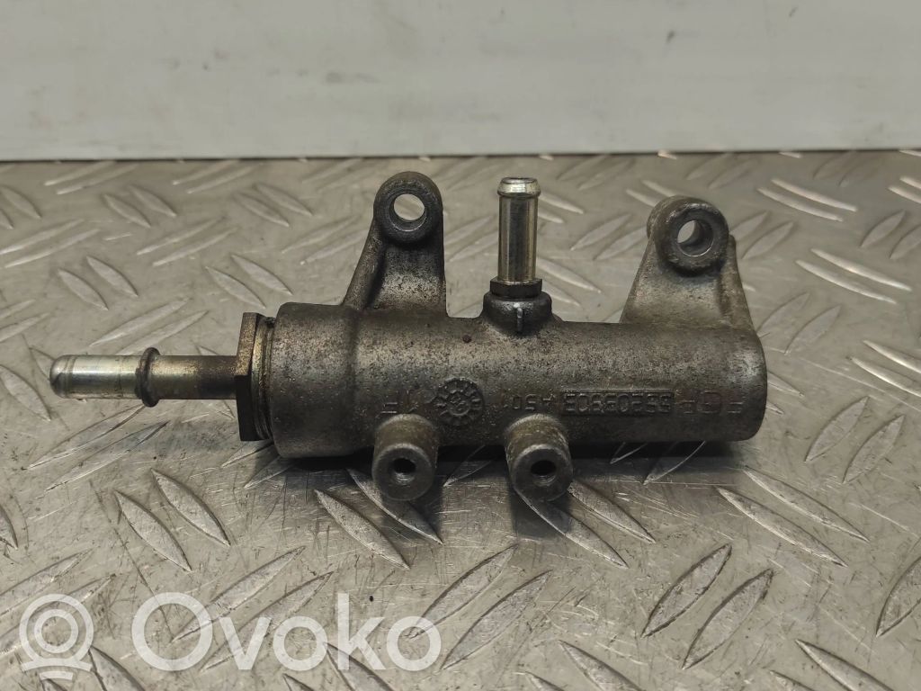 Opel Vectra C Rozdzielacz paliwa 