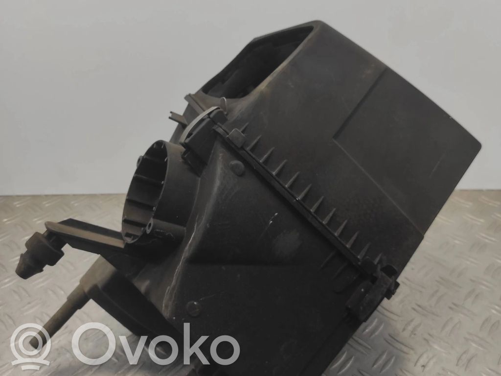 Audi A6 S6 C6 4F Air filter box 