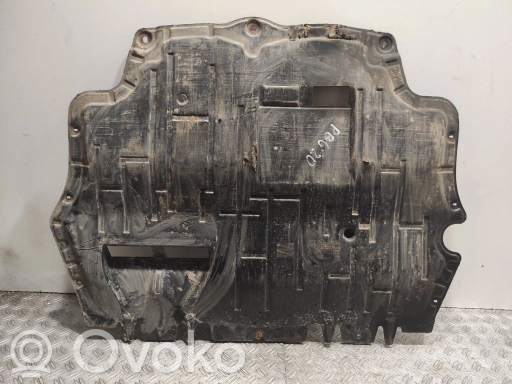 Volkswagen PASSAT B6 Engine splash shield/under tray 