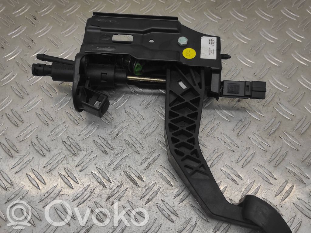 Audi A2 Sajūga pedālis 
