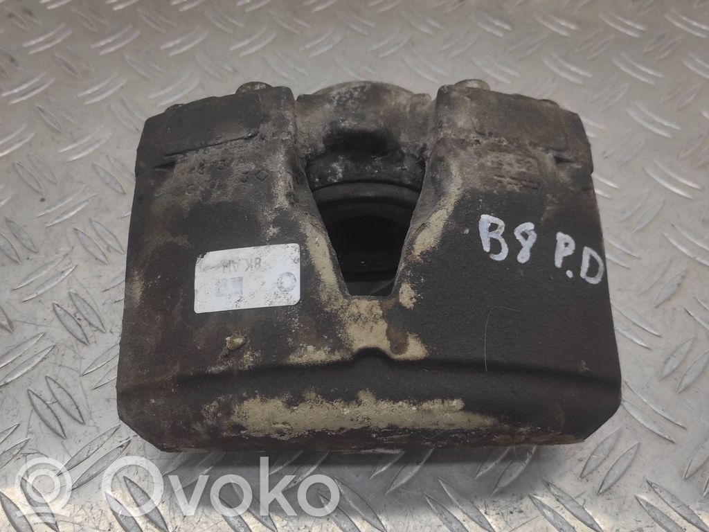 Audi A4 S4 B8 8K Zacisk hamulcowy przedni 