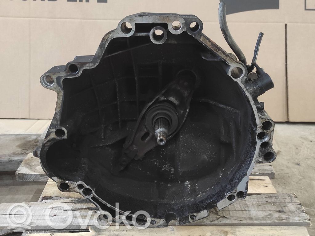 Audi A4 S4 B7 8E 8H Manualna 6-biegowa skrzynia biegów 