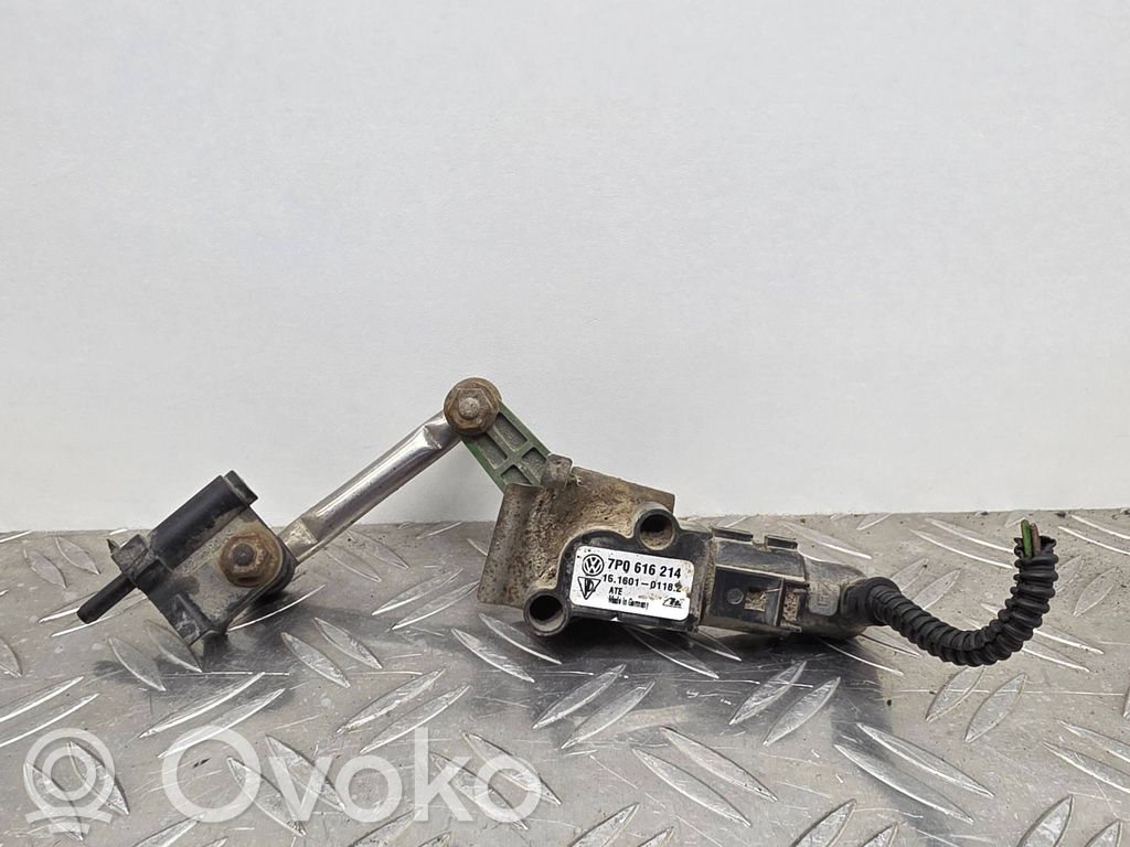 Volkswagen Touareg II Sensor de nivel del faro delantero/principal 