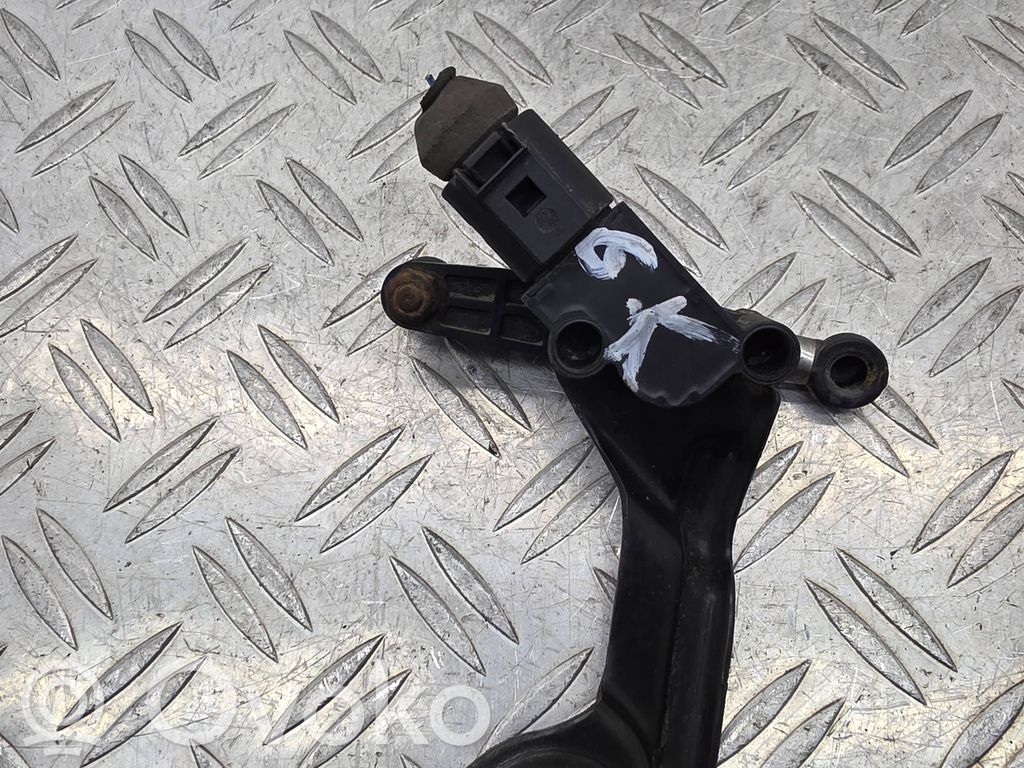 Audi A4 S4 B8 8K Czujnik poziomowania tylnego zawieszenia pneumatycznego 