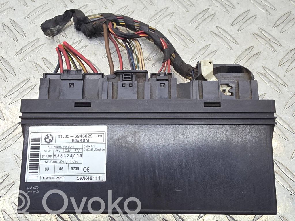 Mukavuusmoduuli   6945029,5WK49111