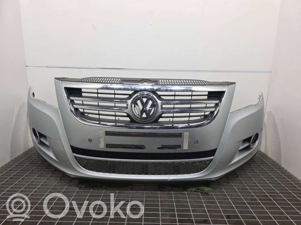 Volkswagen Tiguan Parachoques delantero 