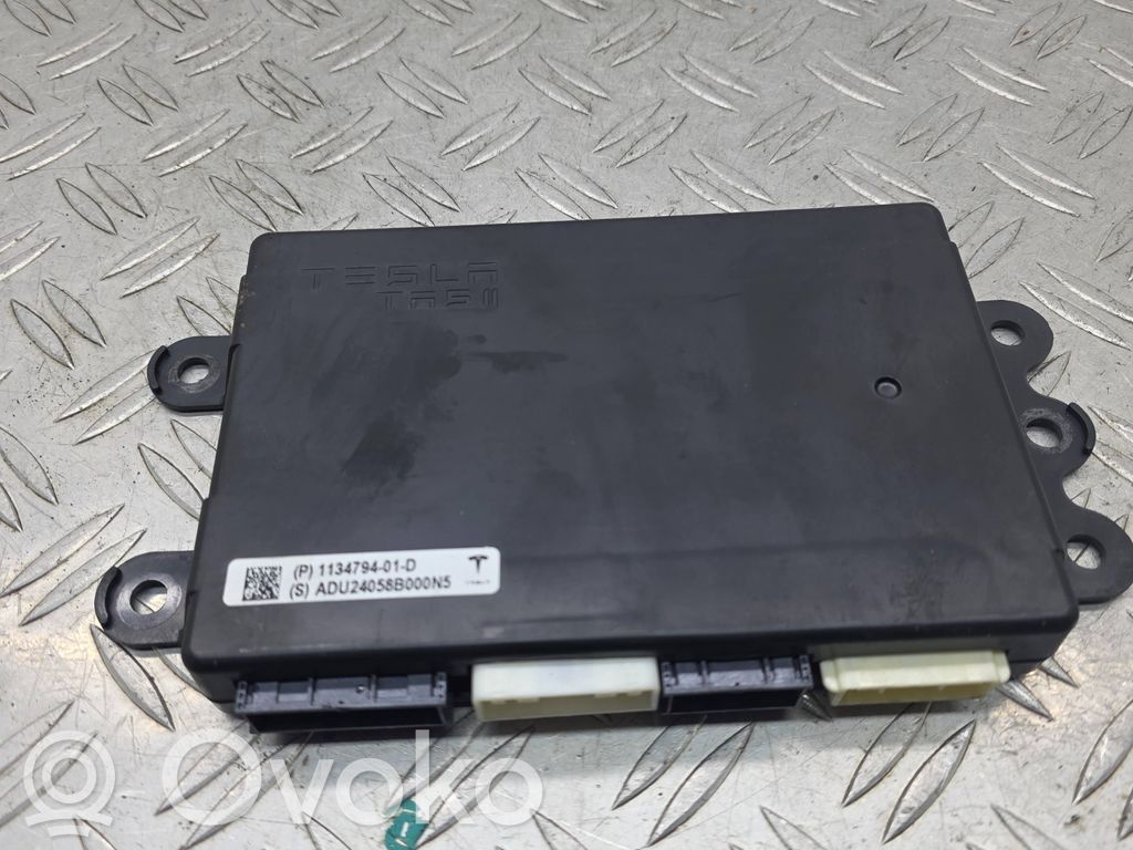 Tesla Model X Suspension control unit/module 