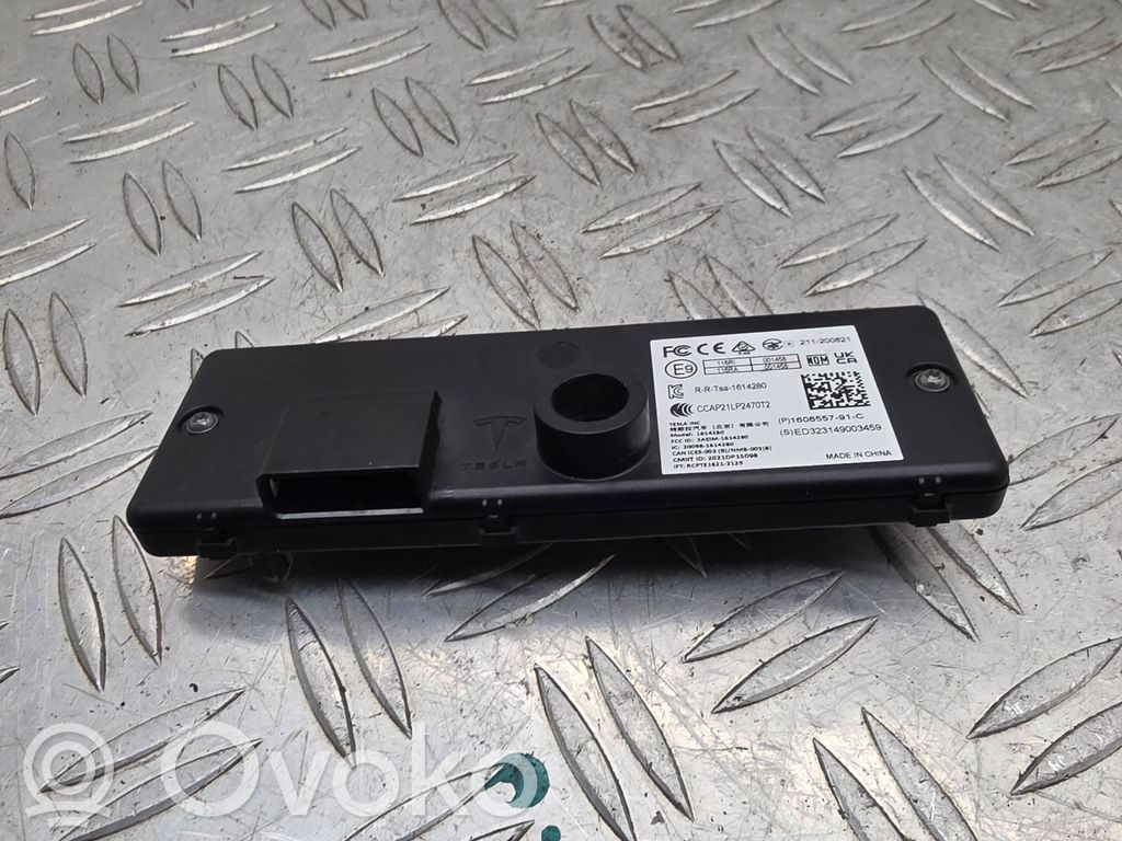 Tesla Model X Alarm control unit/module 