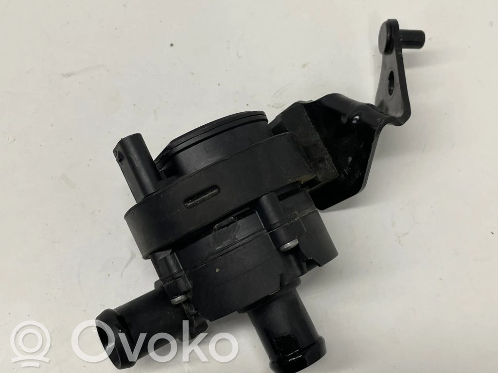Volkswagen Golf VII Pompa cyrkulacji / obiegu wody 